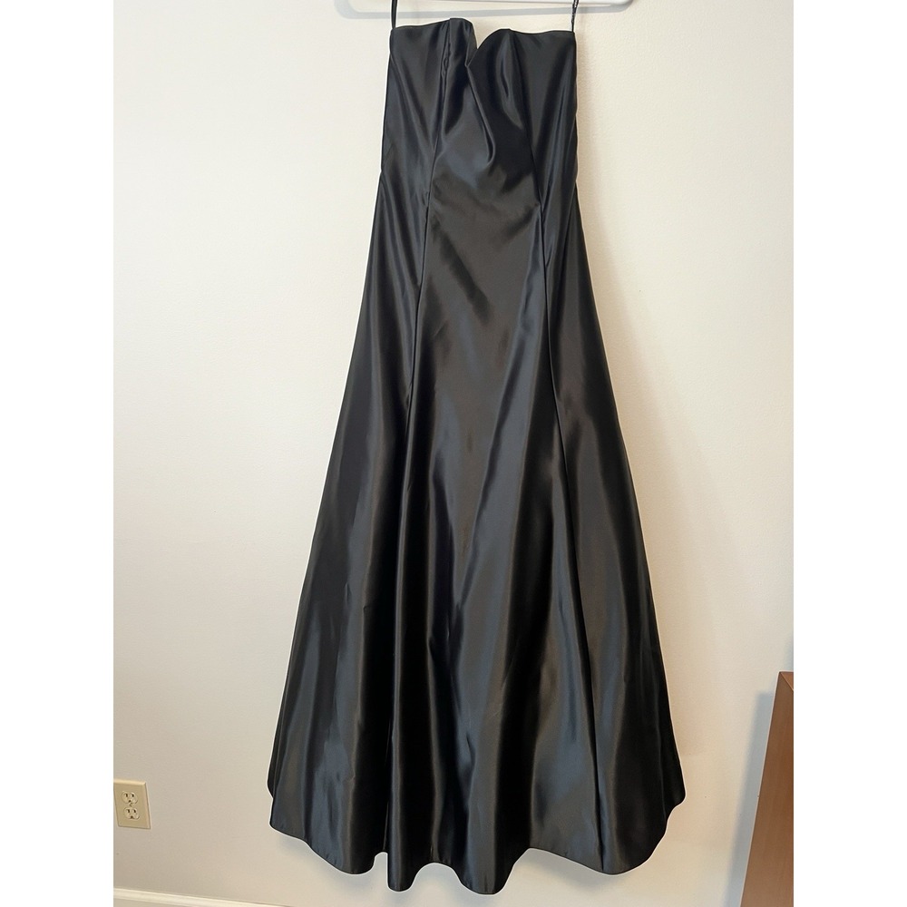 Jessica McClintock Gunne Sax Black Strapless gown Formal Classic size 5